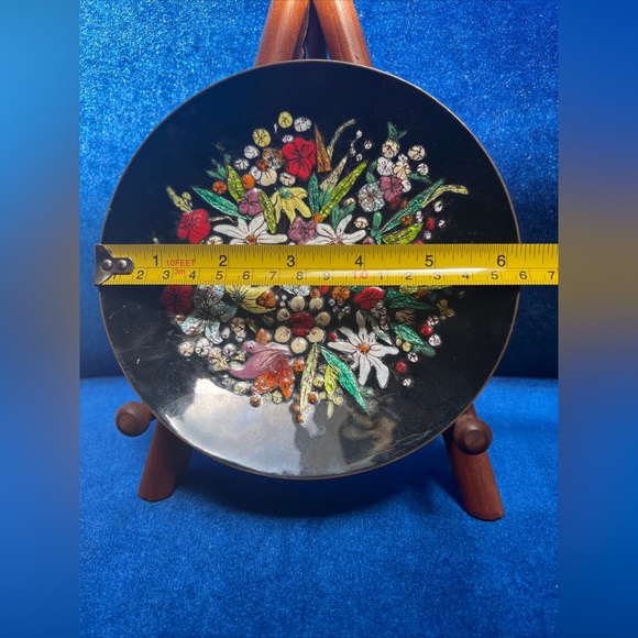 Antique Enamelware Decorative Plate Florals Handpainted In Austria - Picture 4 of 4